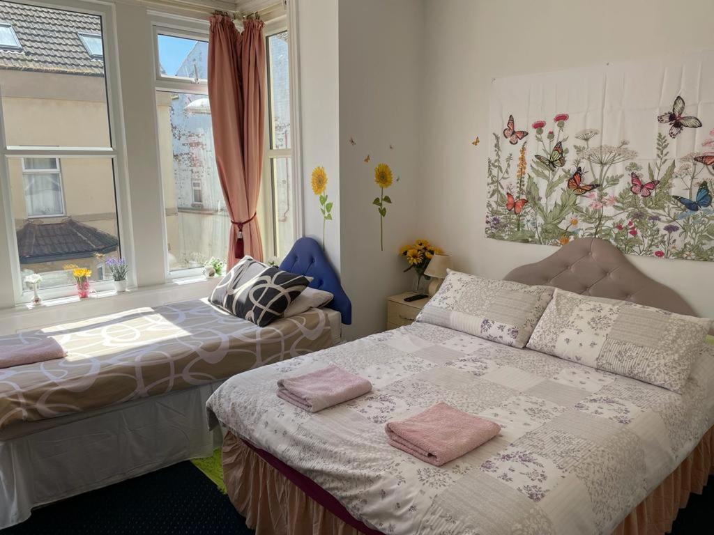 ブラックプール The Blue Moon Bed & Breakfast エクステリア 写真