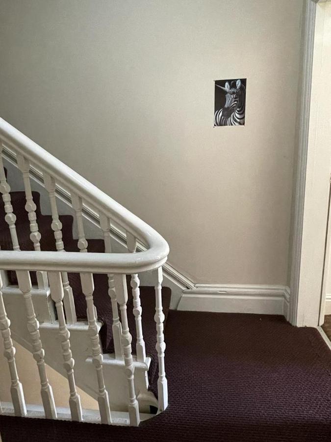 ブラックプール The Blue Moon Bed & Breakfast エクステリア 写真