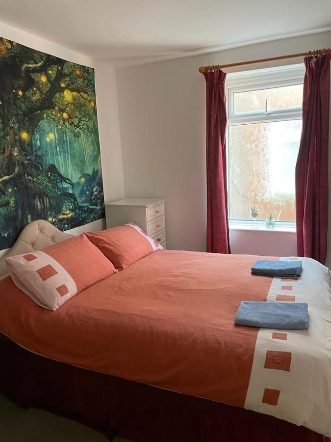 ブラックプール The Blue Moon Bed & Breakfast エクステリア 写真
